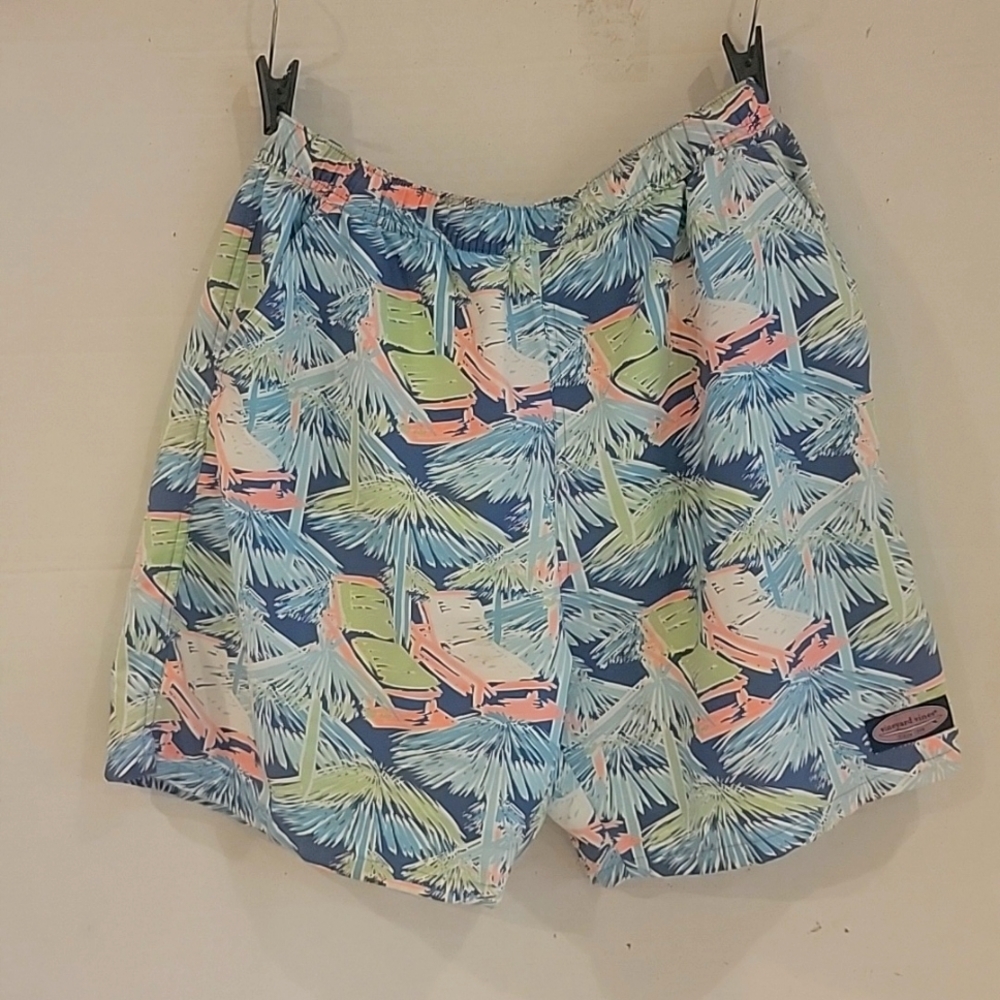 MEN'S VINEYARD‎ VINES SWIMSUIT (sz lg)